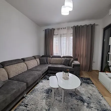 Lux, Don Bosko Appartamento Tirana