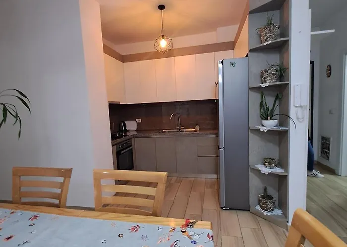 Lux, Don Bosko Apartamento Tirana